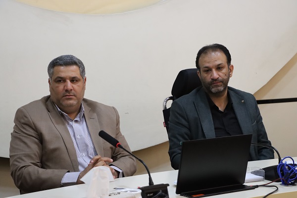 ببینید جلسه مدیر کل راه و شهرسازی خراسان رضوی با فرماندار شهرستان تربت حیدریه