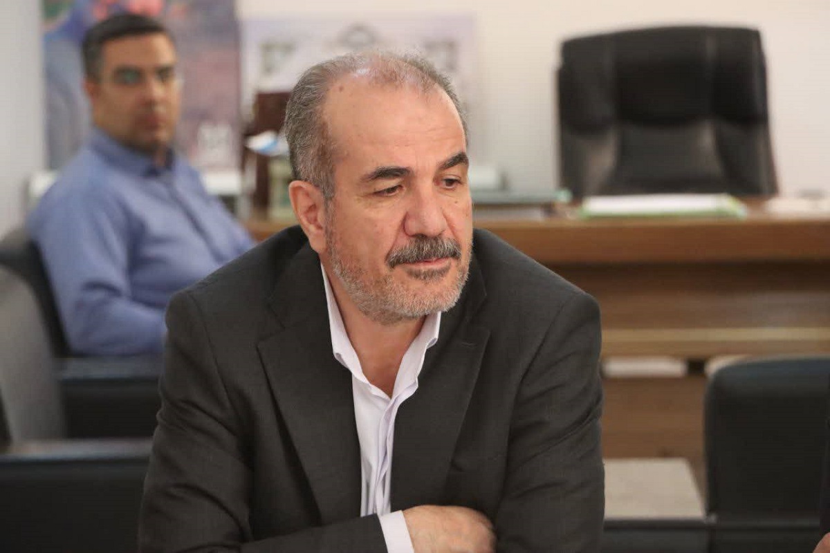 بازدید معاون وزیر و نشست بررسی عملکرد بازآفرینی شهری در شهر کندر برگزار شد