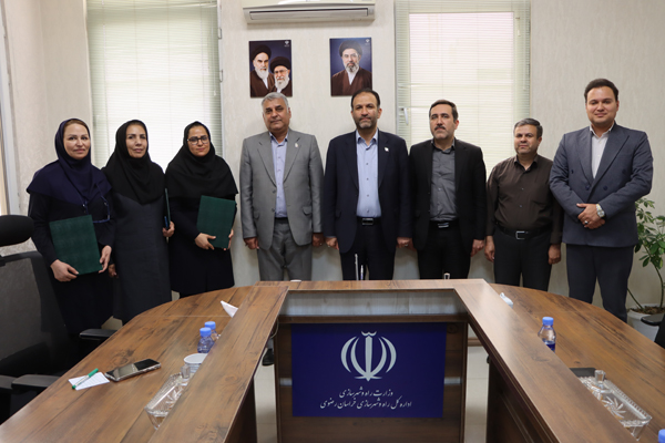 نقش‌آفرینی روابط‌عمومی در تبیین اقدامات سازمانی؛ تقدیر مدیرکل راه و شهرسازی خراسان رضوی از کارکنان این حوزه