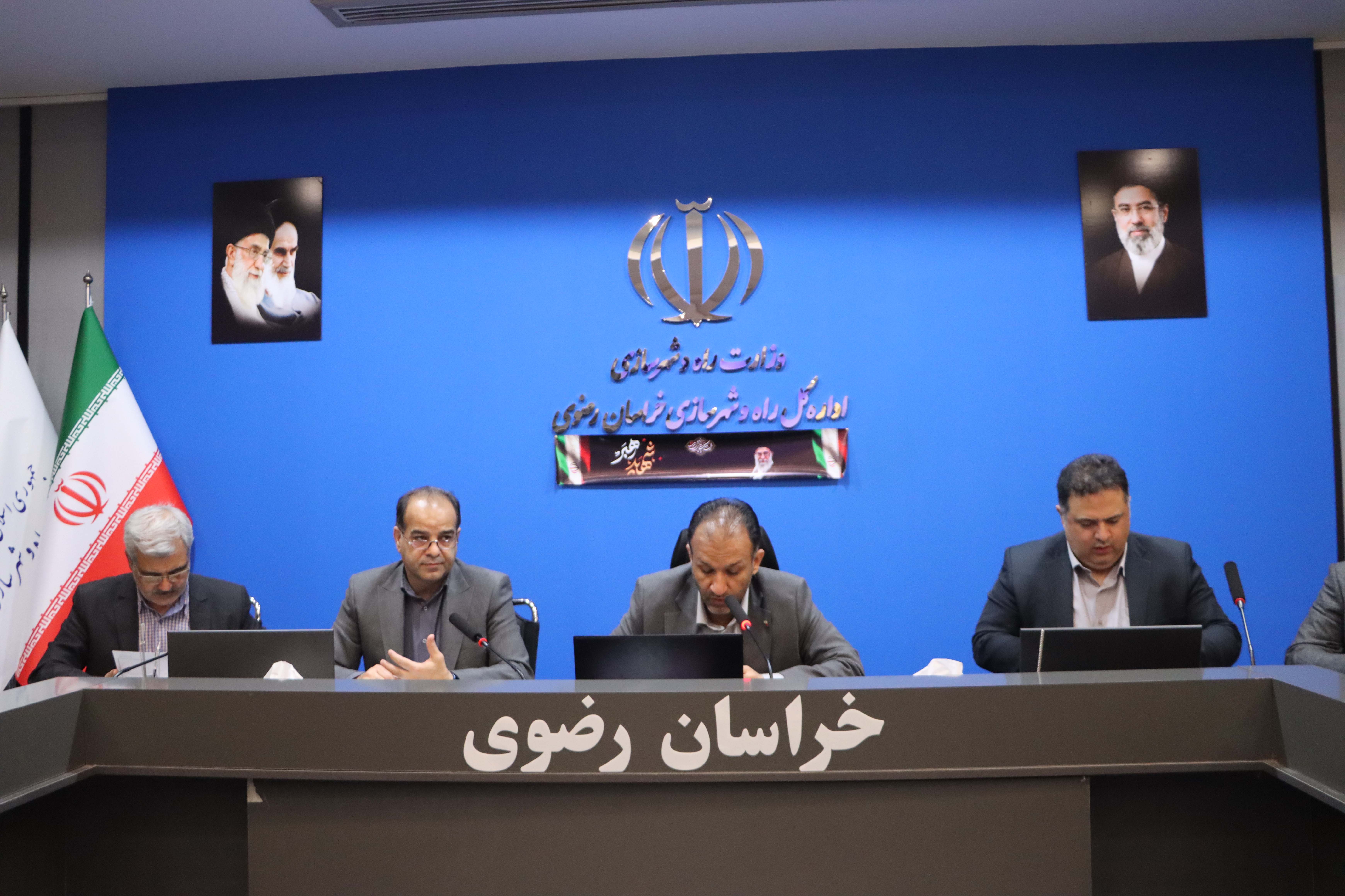 گزارش تصویری دیدارمدیرکل راه و شهرسازی استان خراسان رضوی با فرماندار بجستان