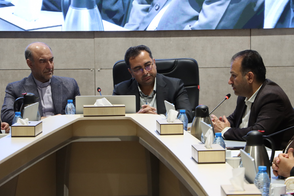 گزارش تصویری نشست هم افزایی معاون مسکن و ساختمان وزارت راه و شهرسازی با فعالان صنعت ساختمان استان خراسان رضوی